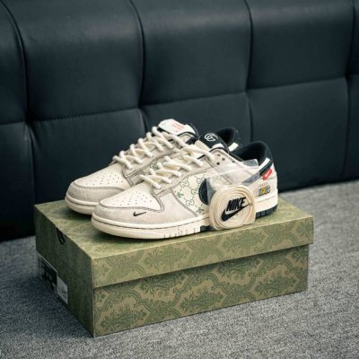 核心私 Nike Dunk 全套原楦原模倾力打造完美版型 独家原厂航空铝磨具打磨大底 鞋头坡度极致还原 无解鞋型 原盒原配 圈内天花板工艺 原厂冲刀 超高清洁度