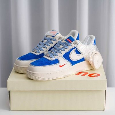 核心私 Air Force 1 原装级别 原楦头原纸板 打造纯正空军版型专注外贸渠道 全掌内置蜂窝气垫 原盒配件 原厂中底钢印、拉帮完美 货号：Sj6698 0