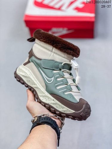童鞋萌娃必备Nike 耐克 Novice boot TD秋季新款时尚儿童高帮加绒休闲运动鞋 ！ 货号：AV8338 002 Size:24～35 编码：11JH