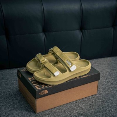核心私 The North Face 北面 户外防水耐磨徒步 护脚踝登山鞋 具有出色的抓地力和稳定性 在户外越野中勇往直前 回弹性中底具有出色的缓震效果 高性能