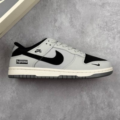 本地 核心私 耐克 Nike Sb Dunk Low Supreme联名--- 烟灰黑勾 高端定制 低帮休闲板鞋 定制鞋盒 大厂纯原品质出货 超高清洁度 皮料切