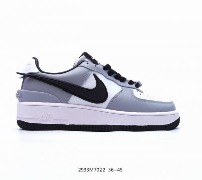 公司级ambush X Nk Air Force 1‘07 Low ”Phantom“ 联名款 空军一号低帮休闲板鞋 #鞋款鞋身以及内衬均采用了纯色皮革打造，标
