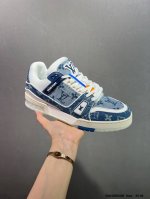 公司级路易威登 Louis Vuitton Lv路易威登板鞋 新款 Lv Trainer最新配色运动鞋 L家 篮球鞋风格运动鞋 该鞋由艺术总监 Virgil A