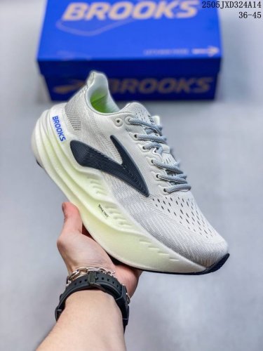 公司级Brooks 布鲁克斯Glycerin Max 超级甘油 厚底马拉松缓震跑鞋 该鞋以厚实的中底和高分子注氮技术为特点 提供极致的缓震性能 鞋面柔软厚实 具