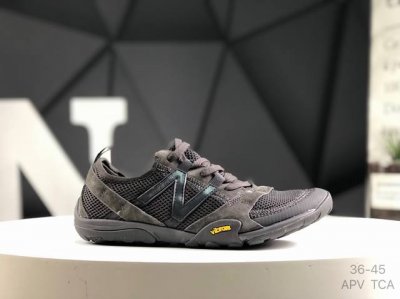 issey Miyake X New Balance M10Oim 三宅一生联名透气越野跑步鞋 此番联名鞋款的灵感源自感官身体和赤足运动的概念 New Bala