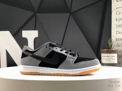 170 Nk Dunk Low 黑灰配色 低帮休闲板鞋 Hf3063 001 #鞋款采用简洁外观，结合优质材料与柔软衬垫，舒适耐穿。配色由煤黑、橡皮浅褐和淡象牙