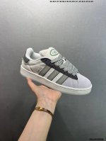 adidas Originals Campus 00S 百搭单品 学院系列面包风经典复古低帮百搭休闲运动板鞋 这次 Originals 选择了以经典复古鞋型 C