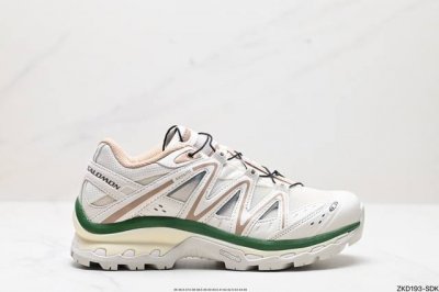 公司级salomon Xt-Quest Adv ” Beige “ 萨洛蒙 探索者系列户外越野跑鞋 474789 鞋面采用sensifit贴合技术 全方位贴合包