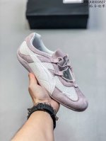 彪马 puma Turino Ii Og 男女款运动休闲跑步鞋，设计灵感汲取于足球运动，名字中的Turino源自意大利名称都灵。Softfoam鞋垫加持，以记忆