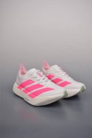 250 Adidas Adizero Adios 4 M 阿迪超轻透气缓震跑鞋 整体外观造型与Adizero Adios Pro Evo 1非常相似 中底配置