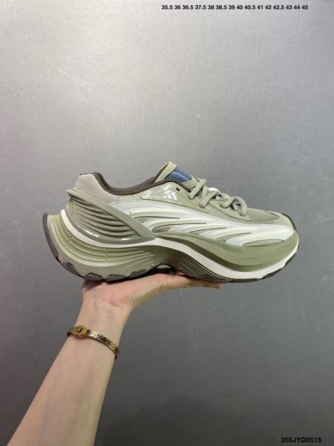 公司级Adidas Xlg Mtw系列 舒适防滑透气 低帮 阿迪达斯 休闲跑步鞋 货号:Js1501 尺码:35.5 36 36.5 37 38 38.5 39