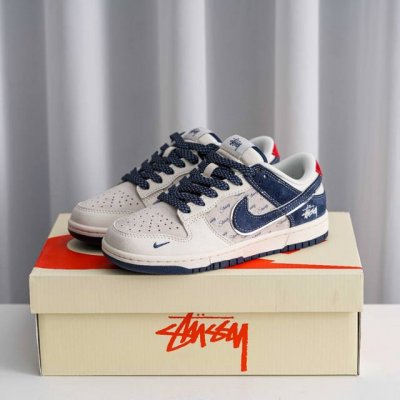 核心私 Nike Dunk 全套原楦原模倾力打造完美版型 独家原厂航空铝磨具打磨大底 鞋头坡度极致还原 无解鞋型 原盒原配 圈内天花板工艺 原厂冲刀 超高清洁度