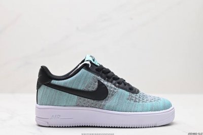 公司级nike Air Force 1‘07 原楦头原纸板 打造纯正低帮空军版型 专注外贸渠道 全掌内置蜂窝气垫 原盒配件 原厂中底钢印、拉帮完美 官方货号:C