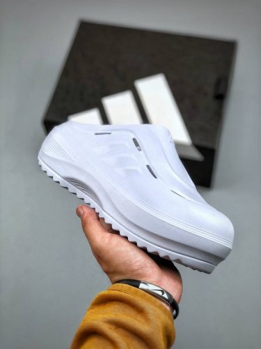 阿迪达斯 Adidas 波波凉鞋 Ozwave Clog 波波凉鞋 沙滩拖鞋 稳定缓震回弹厚底老爹拖鞋 阿迪达斯 珠光 设计灵感来源于经典复古鞋型 Adidas