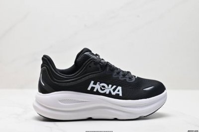 公司级小红书推荐Hoka W Bondi 9全新配色 这个品牌来自于新西兰的毛利语，Hoka表示大地，One One表示飞越，连起来就是飞越地平线，One On