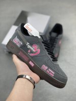 520系列限定 “黑粉桃心”Nike Air Force 1 “Black Pink ”空军一号定制低帮板鞋 货号：Do6730-010 黑粉桃心，经典配色的奇