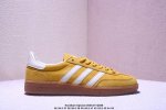公司级Adidas Handball Spezial 官方正确版本 阿迪达斯经典款 复古休闲板鞋 全鞋采用反毛皮制作 牛筋耐磨大底 承载青春情怀的板鞋 经典三条