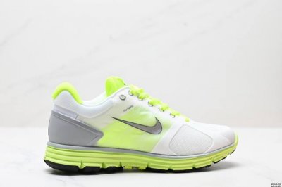 公司级Nike Lunar Glide 2 休闲透气轻便 低帮跑步鞋男款 简约大方的造型设计，给人以随性休闲的时尚格调，穿着舒适轻便，运动灵活自如，满足日常个性