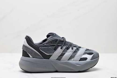 公司级Adidas Lightblaze 舒适防滑 新款阿迪达斯低帮跑步鞋 极致轻盈的Lightweight Upper设计 带来近乎裸足的舒适体验 中底采用尖