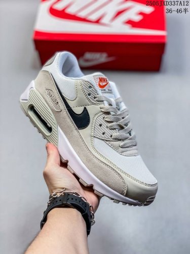 公司级Nike Air Max 90 初代复古气垫百搭休闲运动慢跑鞋复古小气垫史上第一双可视气垫跑鞋 凭借着 Air Max 气垫带来的舒适脚感和鞋面面料上的不