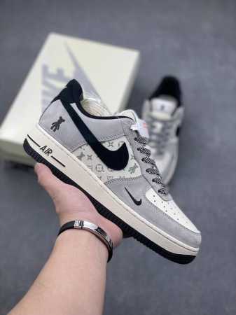 海外限量发售！公司级nike Air Force 1 '07 Low “暴力熊联名--灰黑印花”空军一号 低帮 运动鞋 休闲鞋 折边针车 工艺难度大 原楦头原纸 - 点击图像关闭