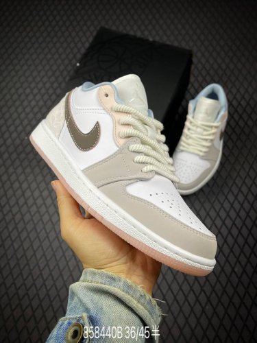 B 公司级Nike Air Jordan 1 Low Aj1乔1低帮休闲板鞋 同步官方配色 头层皮打造 正确满胶鞋垫 四线拉帮 原厂织唛标 鞋舌高弹海绵填充 官