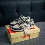 核心私 Nike Dunk 全套原楦原模倾力打造完美版型 独家原厂航空铝磨具打磨大底 鞋头坡度极致还原 无解鞋型 原盒原配 圈内天花板工艺 原厂冲刀 超高清洁度