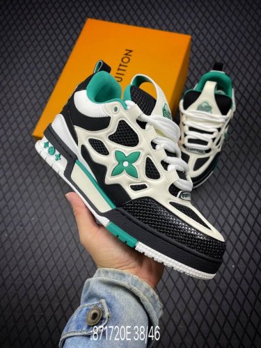LV-路易-威登trainer 2024走秀最新款原版1：1开发复刻！！上脚非常舒适 做工精细鞋面由意大利进口小牛皮拼接，侧边饰有品牌LOGO标志，进口网布垫脚