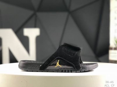 真标 拖鞋 Air Jordan 乔丹拖鞋 Aj拖鞋 运动拖鞋 钩环带提供可调节的安全贴合；鞋面的合成皮革提供舒适的耐用性；带有纹理鞋床的泡沫鞋底为您提供支撑缓