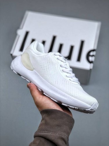 lululemon 露露乐蒙 Beyondfeel 柔软舒适防滑耐磨 低帮跑步鞋 尺码：35-45 半