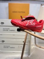 430 louis Vuitton Footprint Soccer Lv 皮革 2025春夏男士系列圆头系带低帮生活休闲鞋 2025春夏系列时装展中亮相，是P