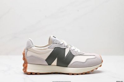 公司级New Balance MS327 复古休闲运动慢跑鞋 以更纯粹的复古风格设计打造的全新造型 侧身还以解构设计 将 N 字标志以做旧压花样式呈现 官方货号