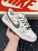 核心私 Nk Sb Dunk Low 斯图西系列-猪八米蓝勾 周年高端定制 低帮休闲板鞋 #定制鞋盒 大厂纯原品质出货 超高清洁度 皮料切割干净无任何毛边 细节