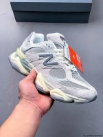 new Balance 又带来了新鞋型 9060 并且是与芝加哥街头品牌 Joe Freshgoods 的联名款 鞋身主体采用了类似 990 系列的设计风格 与