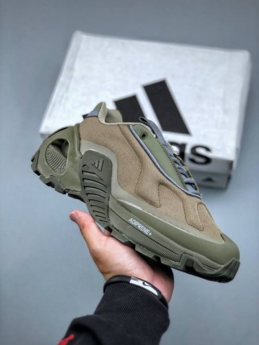 Adidas Wonder Runner 01 奇迹跑步者01系列低帮轻机甲风厚底增高老爹风复古缓震休闲运动慢跑鞋“灰绿”Jr1369 尺码：36-45