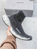 Balenciaga 3Xl 巴黎世家袜子鞋 复古休闲运动鞋 公司级出品 推出探索时尚界对于原创与挪用的概念 以全新系列致敬传承与经典 以标志性balencia