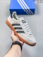 公司级Adidas Handball Spezial 官方正确版本 阿迪达斯经典款 复古休闲板鞋 全鞋采用反毛皮制作 牛筋耐磨大底 承载青春情怀的板鞋 经典三条