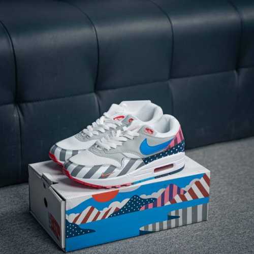 核心私 Parra X Nk Air Max 1 联名款 撞色拼接复古跑鞋 货号：At3057 100 尺码：36 36.5 37.5 38 38.5 39 4