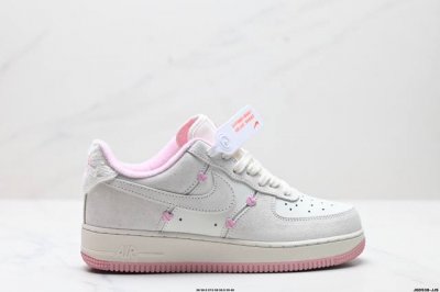 公司级Nike Air Force 1‘07 原楦头原纸板 打造纯正低帮空军版型 专注外贸渠道 全掌内置蜂窝气垫 原盒配件 原厂中底钢印、拉帮完美 货号:Hv5