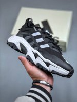 Adidas Citywowlk Ih3276 阿迪经典透气时尚运动鞋 #鞋款为活力运动设计，力求让城市旅程充满乐趣。别致鞋面旨在带来舒爽脚感，Lightstr