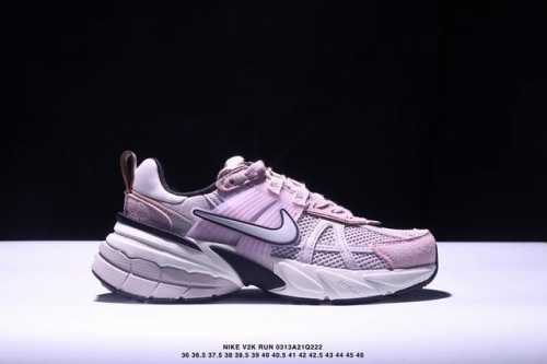 160 公司级耐克Nike V2K Run跑步鞋复古风潮 网面透气运动鞋 灰银紧致的鞋面材质提供良好的包裹性鞋侧 Swoosh以及鞋头部分搭配增添不少亮点的镀铬