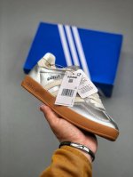 adidas Originals Gazelle Indoor 金属银三叶草复古休闲运动板鞋 Jr1206 尺码：35-45 半