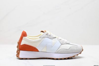 公司级New Balance Ms327 复古休闲运动慢跑鞋 以更纯粹的复古风格设计打造的全新造型 侧身还以解构设计 将 N 字标志以做旧压花样式呈现 官方货号