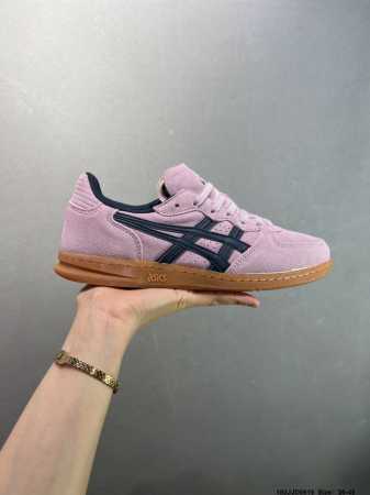 hay X Asics Skyhand Og 复古板鞋 Asics 亚瑟士 是日本实业家鬼家喜八郎创立的跑鞋运动品牌，名字想法源自著名的拉丁谚语“Animasa - 点击图像关闭