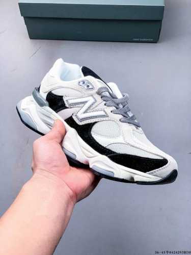 New Balance 又带来了新鞋型 9060 ，并且是与芝加哥街头品牌 Joe Freshgoods 的联名款。鞋身主体采用了类似 990 系列的设计风格，
