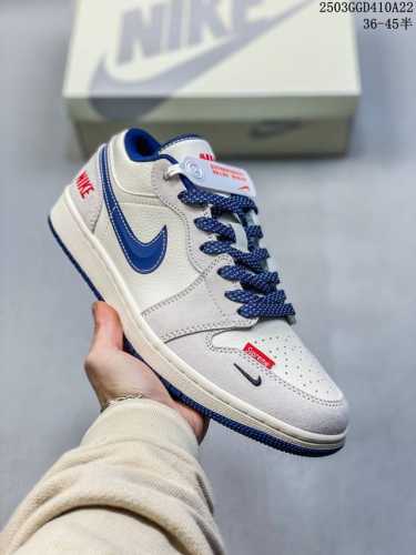 290 限量发售！ Air Jordan 1 Low Aj1乔1低帮休闲板鞋， “黑灰白勾配色-北面联名定制款” 个性的设计风格以及品牌的经典元素 使其成为一双