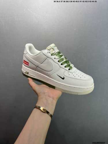 公司级Nk Air Force 1′07 Low 空军一号低帮百搭休闲运动板鞋 Bb7577-216 柔软、弹性十足的缓震性能和出色的中底设计 横跨复古与现代的
