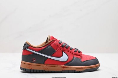 公司级耐克Nike Dunk Low 扣篮系列 复古低帮休闲运动滑板板鞋 采用脚感柔软舒适Zoomair气垫 有效吸收滑板等极限运动在落地时带来的冲击力 为街头