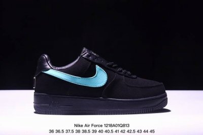 真标耐克nike Air Force 7空军一号低帮百搭休闲运动板鞋。柔软、弹性十足的缓震性能和出色的中底设计，横跨复古与现代的外型结合，造就出风靡全球三十多年