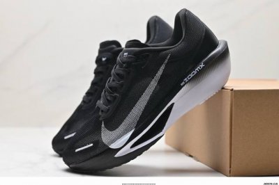 公司级Nk Zoomx Invincible Run Flyknit Fk6 Zoom Fly 6轻量飞织低帮休闲运动慢跑鞋 此鞋专为长跑运动员而生 是为5至1